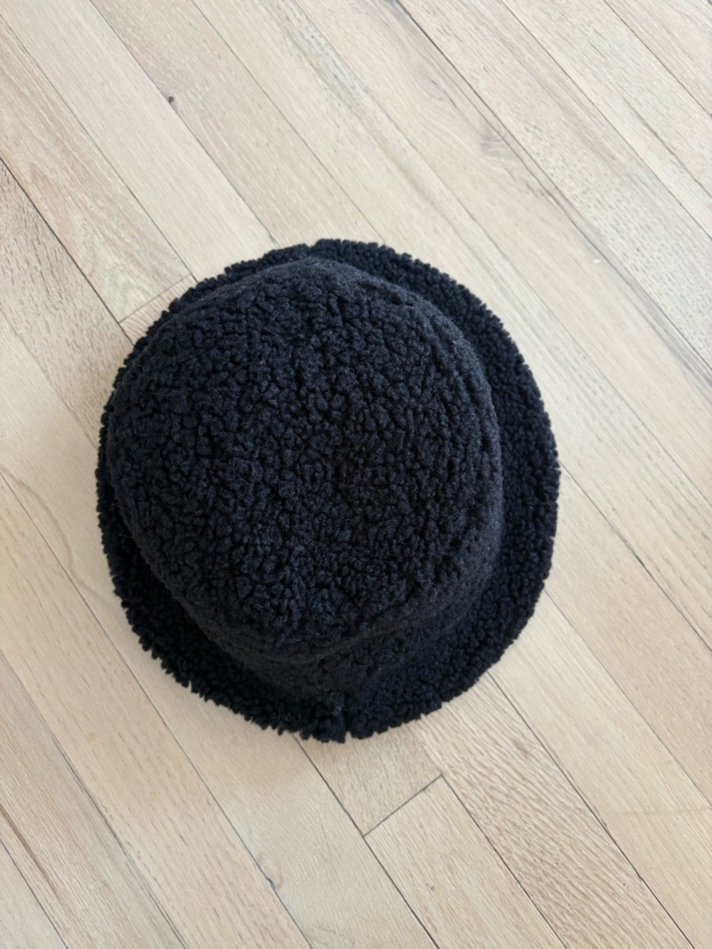 Coach Black Sherpa Bucket Hat with Signature Lining - Picture 5 of 6